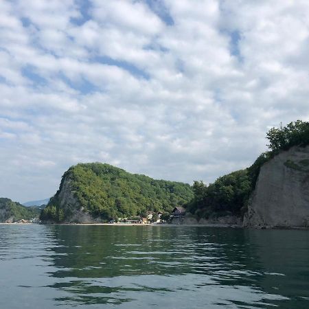 Золотая Бухта База Отдыха Pizunda Exterior foto