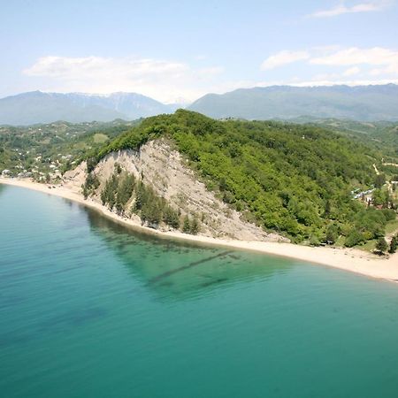 Золотая Бухта База Отдыха Pizunda Exterior foto